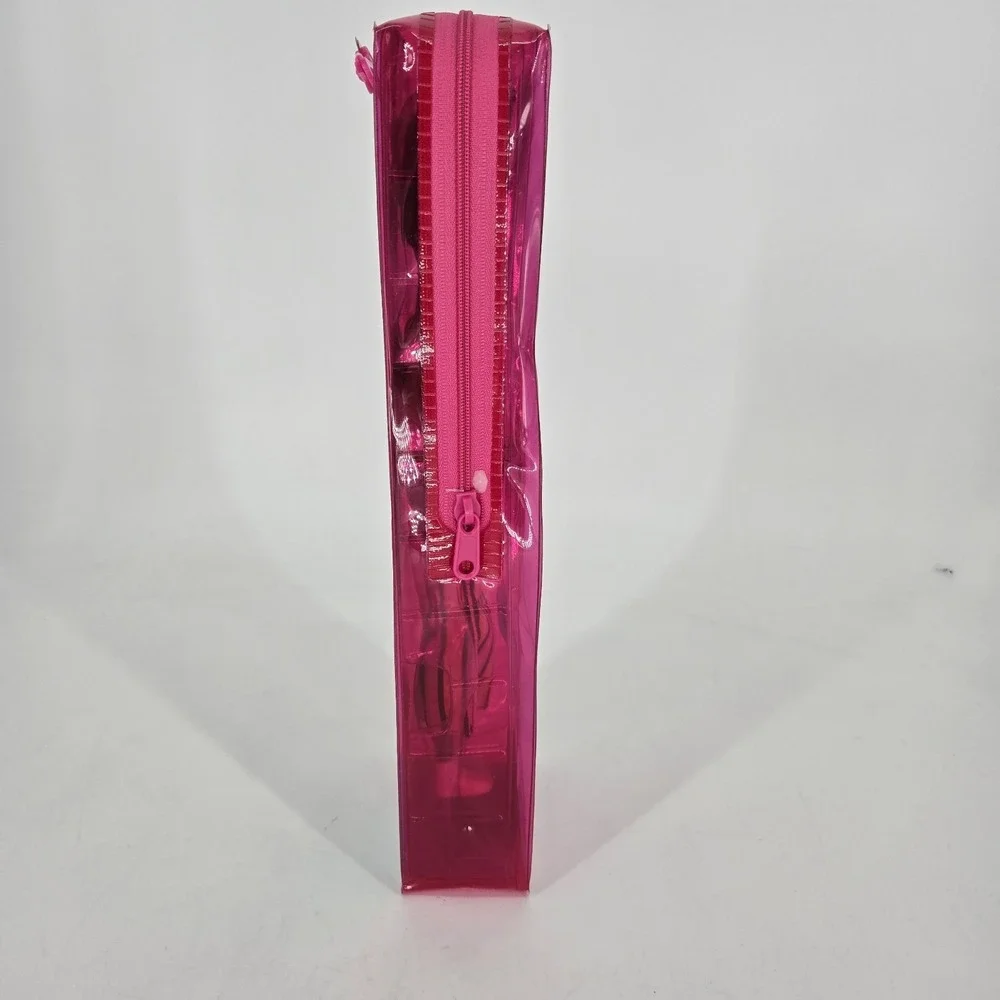 Mattel - Barbie FASHIONISTAS DOLL #135 (Vitiligo, Curly Brunette Hair) GYG08
